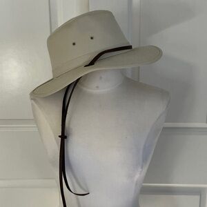 Men or woman Elegant Cream Safari Hat with Brown Band